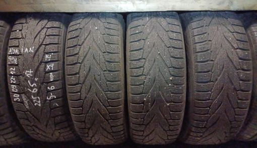 K 225/65R17 Nokian kitka 5-6mm / 5V30
