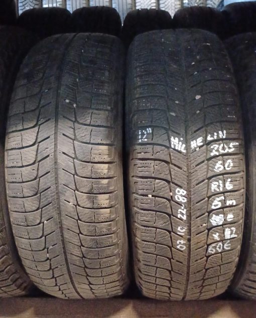 205/60R16 Michelin kitka 5mm / 4V45