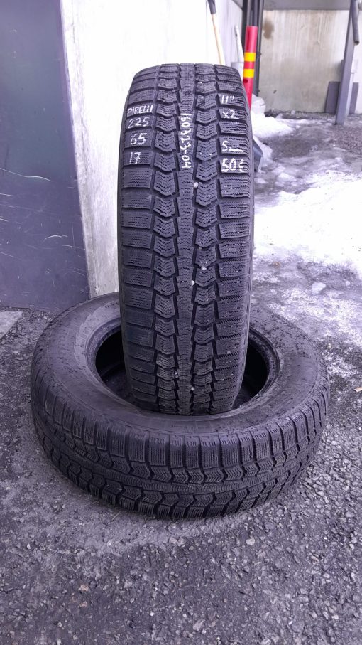 K 225/65R17 Pirelli kitka 5mm DOT11 K7