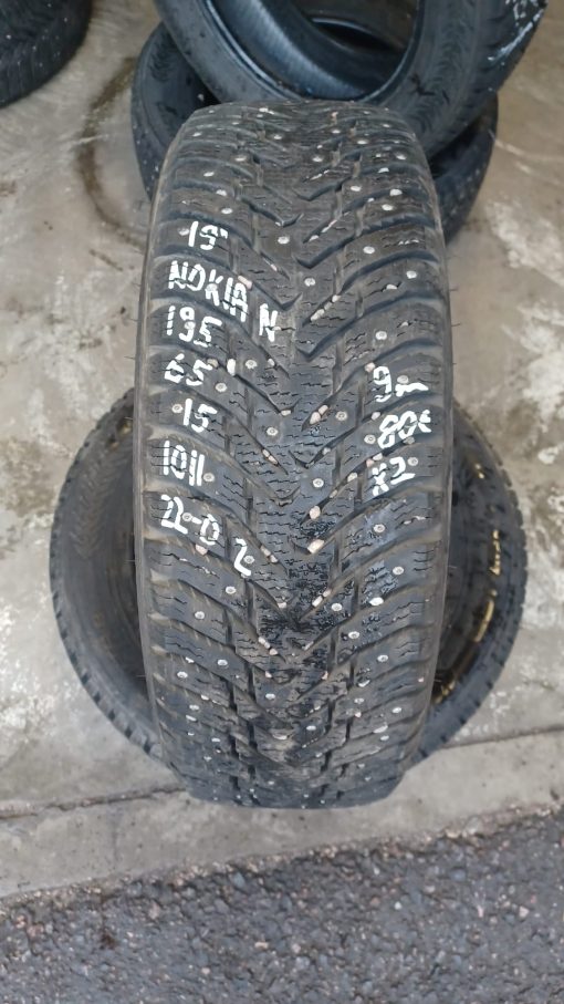K 195/65R15 Nokian nasta 9mm / 2V11