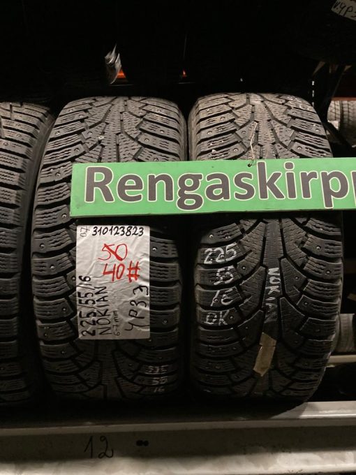K 225/55R16 Nokian nasta 6-7mm DOT07 4P33 #