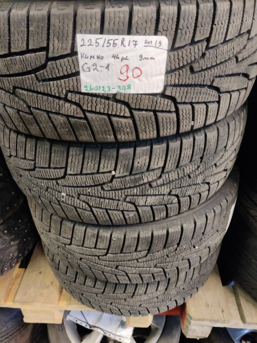 K 225/55R17 Kumho kitka 9mm DOT19 7V2A