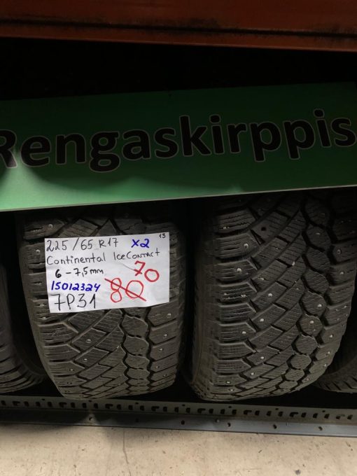 225/65R17 Continental nasta 6-7,5mm / 2V31