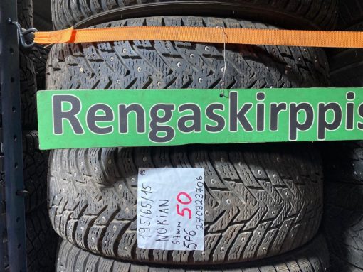 K 195/65R15 Nokian nasta 6-7mm Dot15