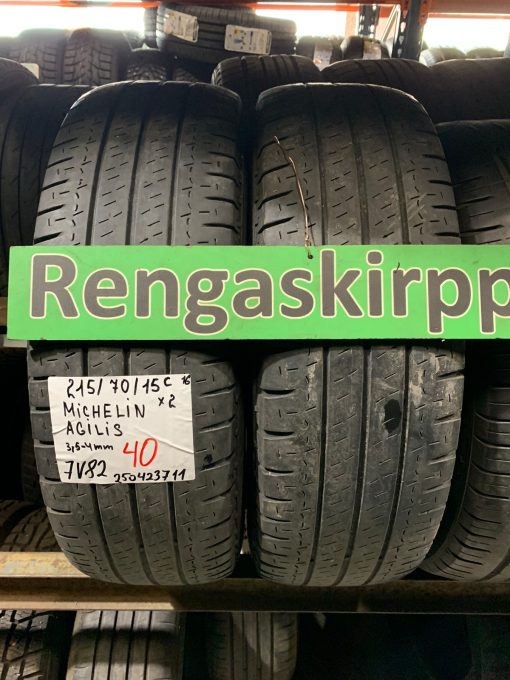 K 215/70R15 Michelin Agilis kesä 3,5-4mm 7V82