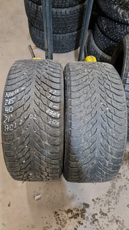 285/40R21 Nokian kitka 8mm / K6