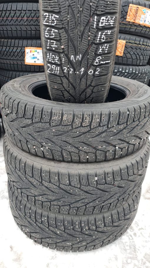 215/65R17 Nokian kitka 8mm / 4P30