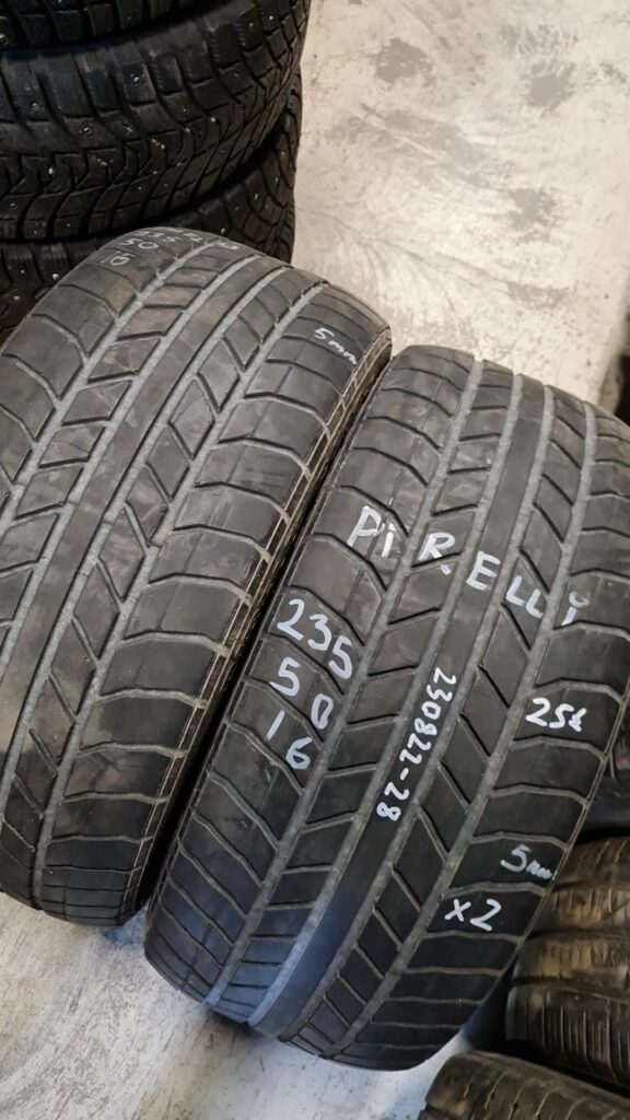 k 235/50R16 Pirelli 5mm kesä / K2