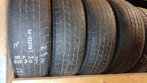 245/70R17 Bridgestone kesä 6mm M+S / 4P26