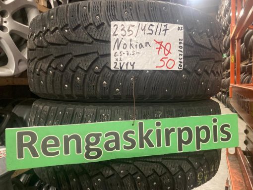 K 235/45R17 Nokian nasta 6.5-7,5mm DOT07 2V14
