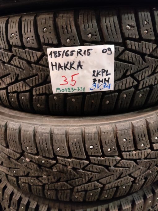 K 185/65R15 Nokian Hakka nasta 7mm / 1V4-2