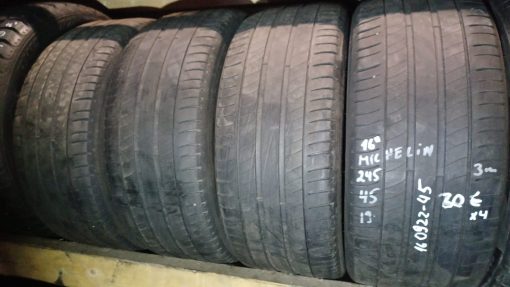K 245/45R19 Michelin kesä 3mm / 6-52