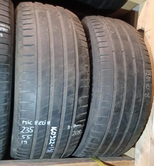 K 235/55R19 Michelin kesä 3-4mm / K3