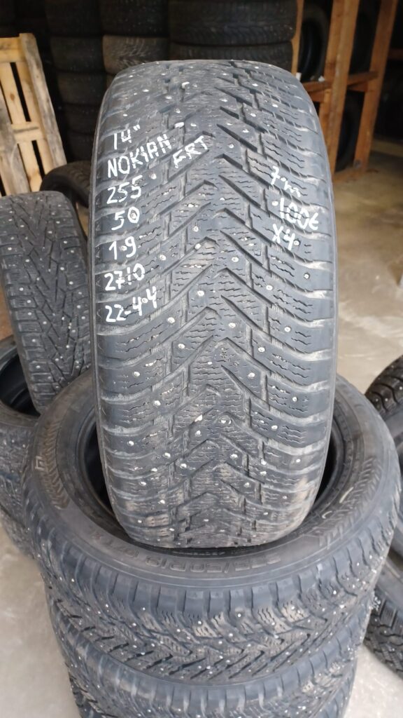 K 255/50R19 Nokian nasta rft 7mm / K14