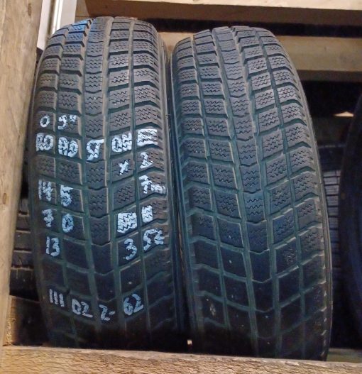 k 145/70R13 Roadstone 7mm kitka/ 3V32
