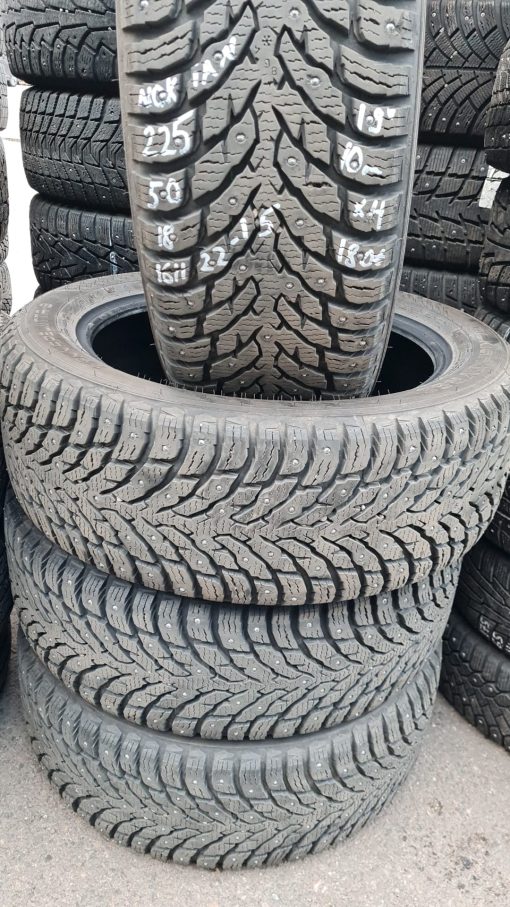 225/50R18 Nokian nasta 8mm / K14