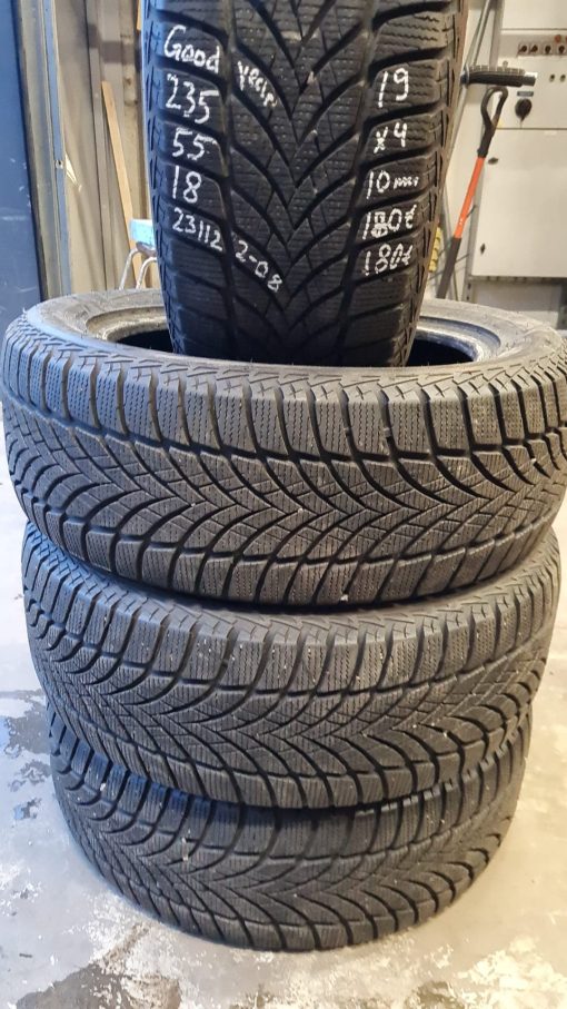 235/55R18 Goodyear kitka 8mm / K14