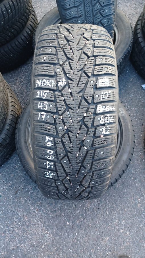 215/45R17 Nokian HKPL 7 nasta 6mm / 5V31