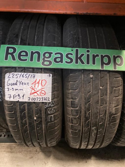 225/65R17 Goodyear kesä 8-9mm / 2P72