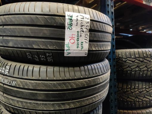 235/55R17 Michelin kesä 4mm / 2V17