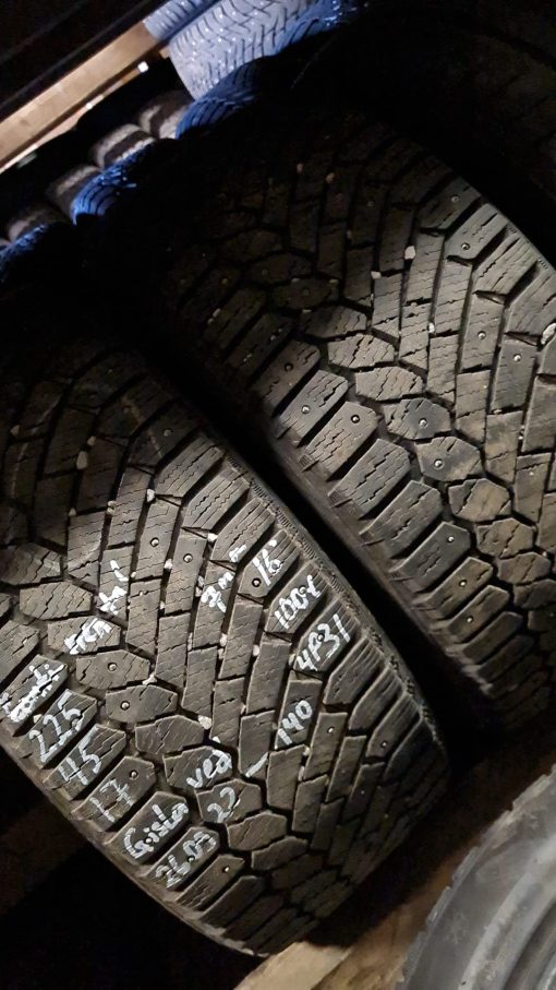 K 225/45R17 Gislaved nasta 7mm / 4P31