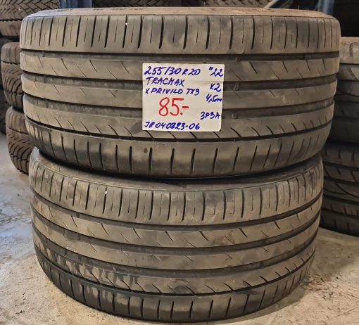 255/30R20 Tracmax X Privilo TX3 kesä 4,5mm / 3P3A