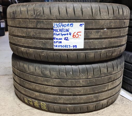 235/40R19 Michelin Pilot Sport 4 kesä 4mm / 9P2A