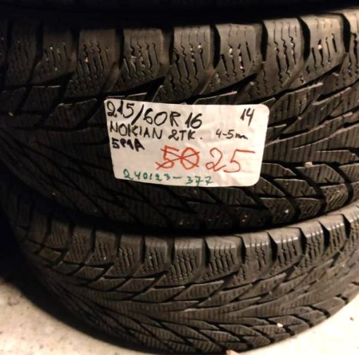 215/60R16 Nokian kitka 4-5mm / 5P1A