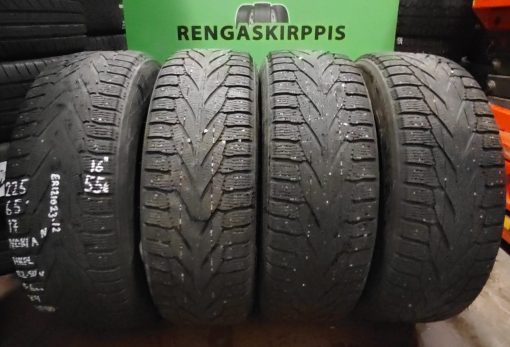225/65R17 Nokian HKPL R2 SUV kitka 5-6mm / 4P40