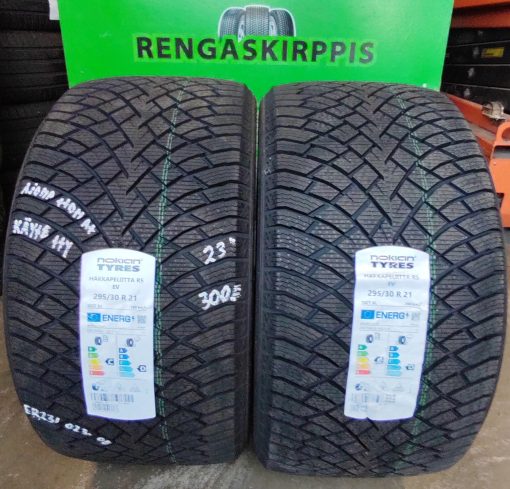 295/30R21 Nokian Tyres HKPL R5 kitka käyttämättömät / 5P46
