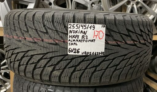 255/45R19 Nokian HKPL R2 kitka ajamattomat / 6V26