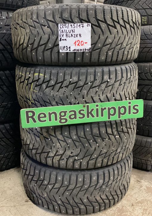 225/45R17 Sailun Ice Blazer nasta 8mm / 4P31