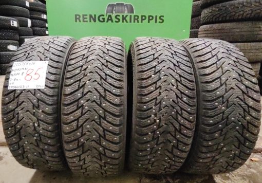 205/55R16 Nokian HKPL 8 nasta 7-8mm / 3P10