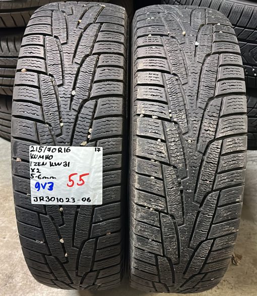 215/70R16 Kumho IZen KW31 kitka 5-6mm / 9V3