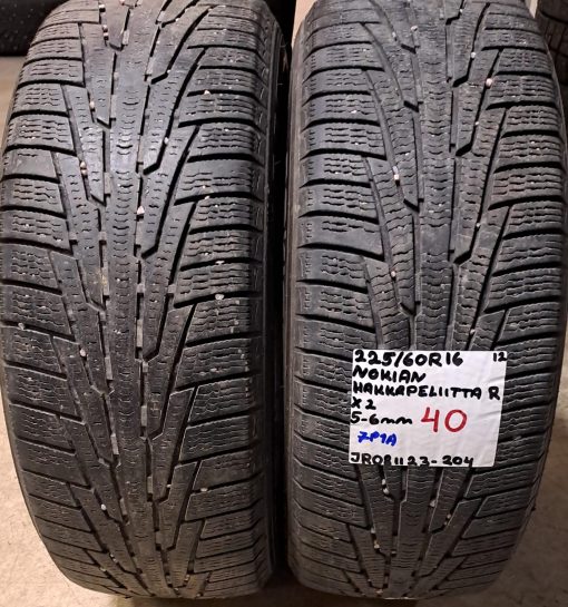 225/60R16 Nokian HKPL R kitka 5-6mm / 7P1A