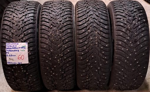 205/55R16 Nokian HKPL 8/Nordman 8 nasta 8-8,5mm / 9V2
