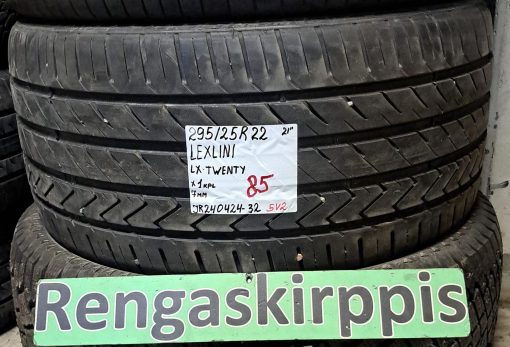 295/25R22 Lexani LX-Twenty kesä 7mm / 2P1-1