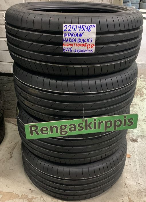 225/45R18 Nokian Hakka Black 3 kesä ajamattomat / 6V76