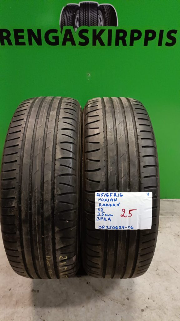 215/65R16 Nokian Hakka V kesä 3,5mm / 3P2A