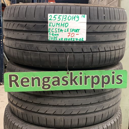 255/30R19 Kumho Ecsta Le Sport kesä 5-6mm / 3V35