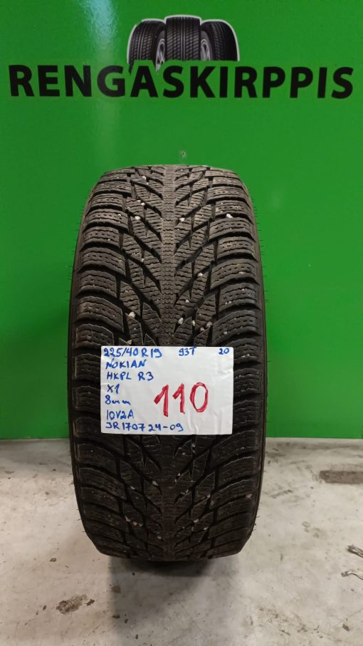 225/40R19 Nokian HKPL R3 kitka 8mm / 10V2A