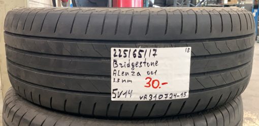 225/65R17 Bridgestone Alenza 001 kesä 3,5mm / 5V14