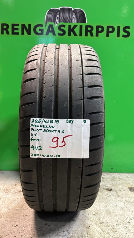 225/40R19 Michelin Pilot Sport 4S 93Y kesä 6mm / 4V11-2
