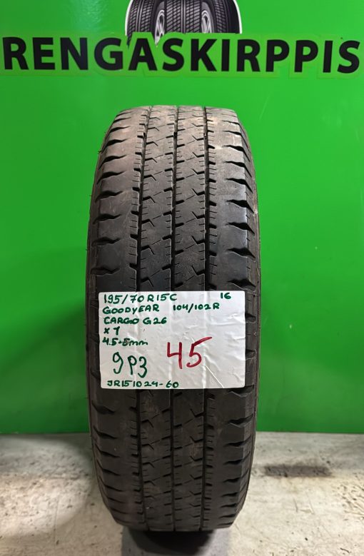 195/70R15C GoodYear Cargo G26 104/102R kesä 4,5-5mm / 9P3