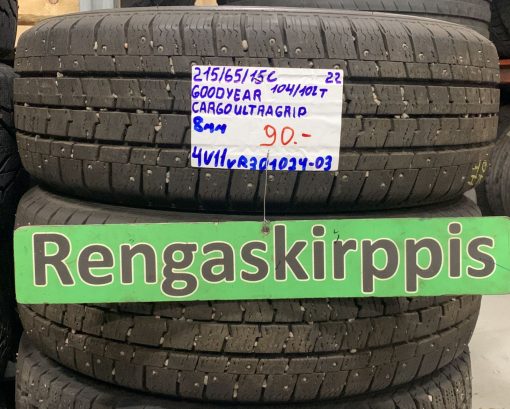 215/65R15C GoodYear Cargo UltraGrip 104/102T nasta 8mm / 4V11