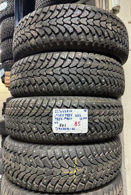 225/65R17 Maxtrek Trek M900 102S nasta 10mm / 8V1