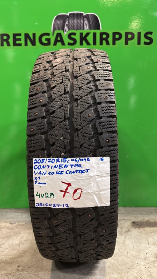 205/70R15C Continental VancoIceContact 106/104R nasta 7mm / 4V2A