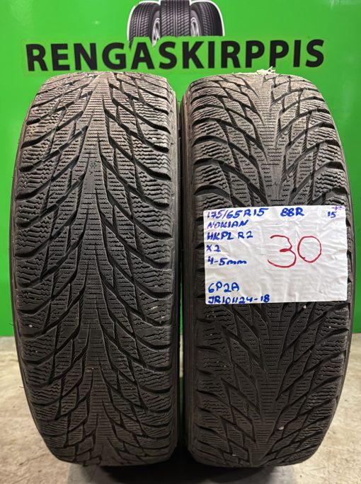 175/65R15 Nokian HKPL R2 88R kitka 4-5mm / 6P2A