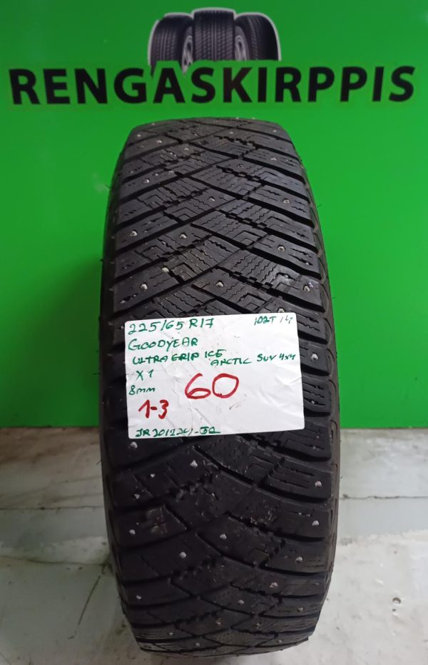 225/65R17 GoodYear UltraGrip Ice Arctic Suv 4x4 102T nasta 8mm / 1-3