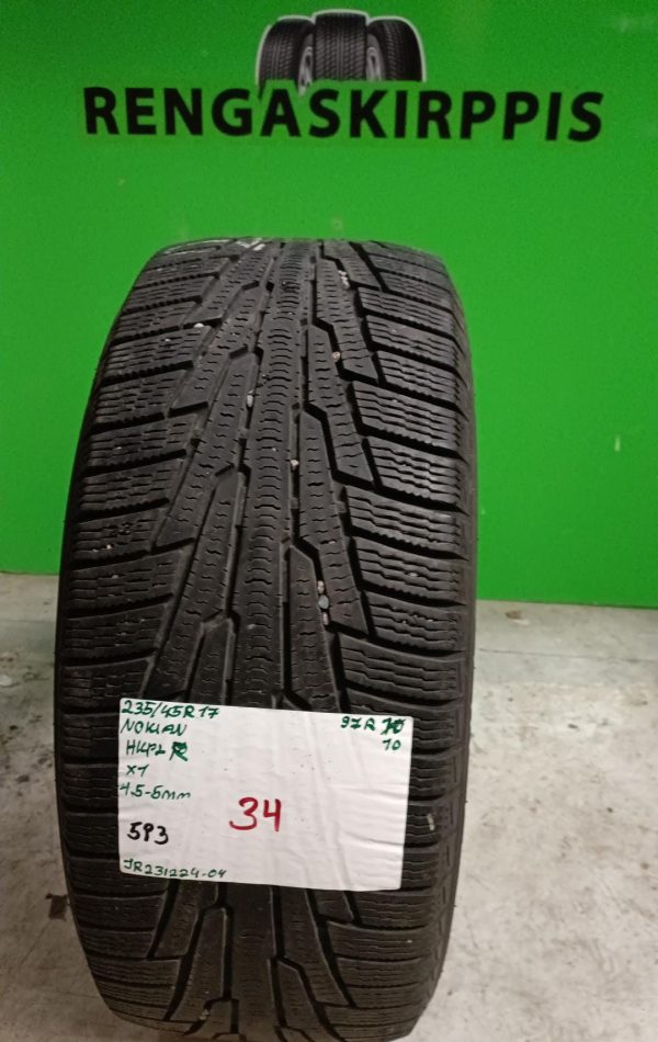 235/45R17 Nokian HKPL R 97R kitka 4,5-5mm / 5P3